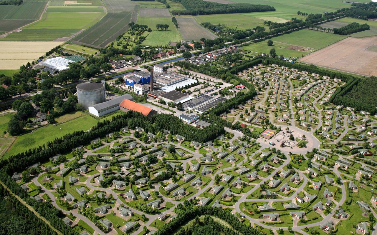 Op het vakantiepark bij Speelstad Oranje huisvest eigenaar Amresh Bajnath arbeidsmigranten. Op het vakantiepark bij Speelstad Oranje huisvest eigenaar Amresh Bajnath arbeidsmigranten.