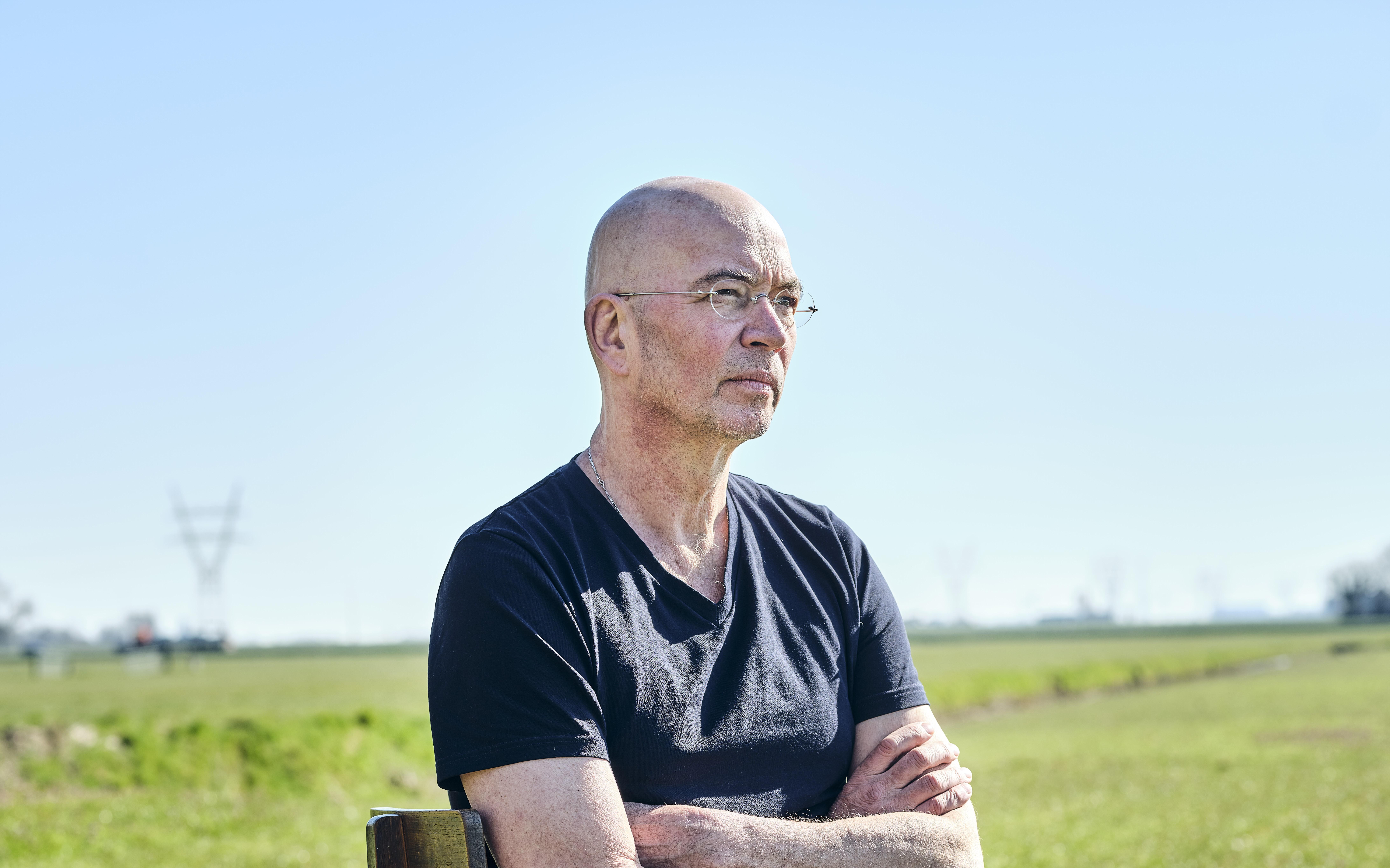 Schrijver Tommy Wieringa over optimisme in bange tijden: ‘De beste