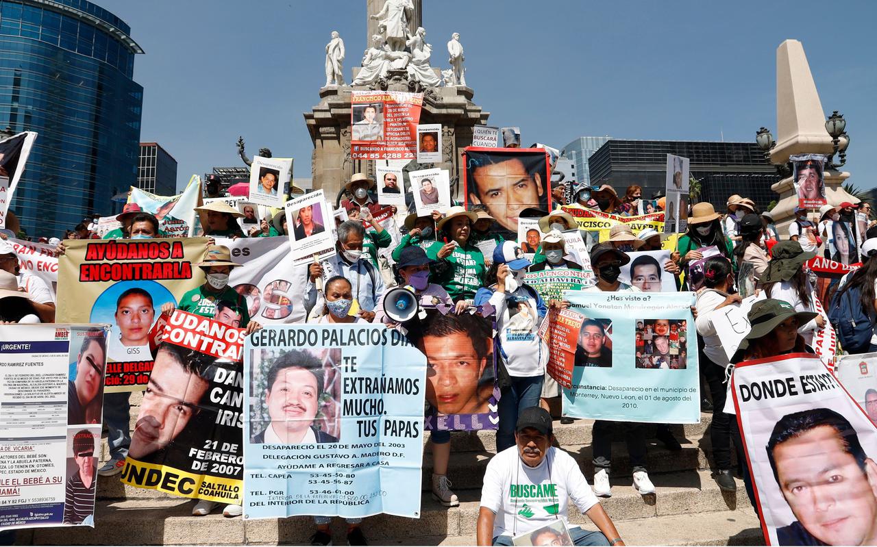 Moeders en andere familieleden eisen in Mexico City meer actie van de autoriteiten om vermiste personen op te sporen tijdens een demonstratie op Moederdag. Foto: Luis Barron/Eyepix Group