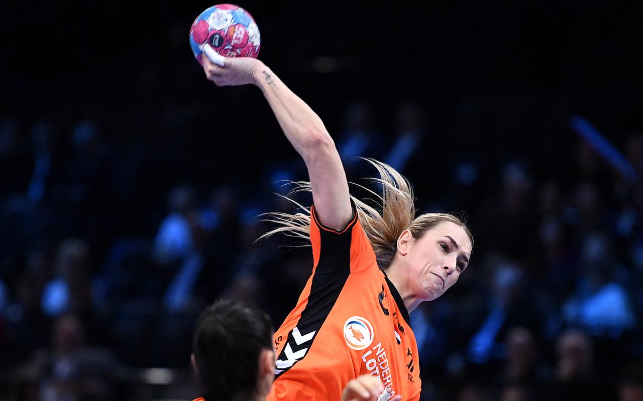 Lois Abbingh in actie voor het Nederlands team. Lois Abbingh in actie voor het Nederlands team.