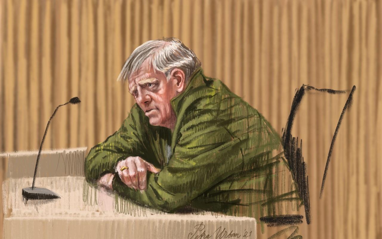 Een rechtbanktekening van Jan B. uit Nijeveen. Tekening: Petra Urban Een rechtbanktekening van Jan B. uit Nijeveen. Tekening: Petra Urban