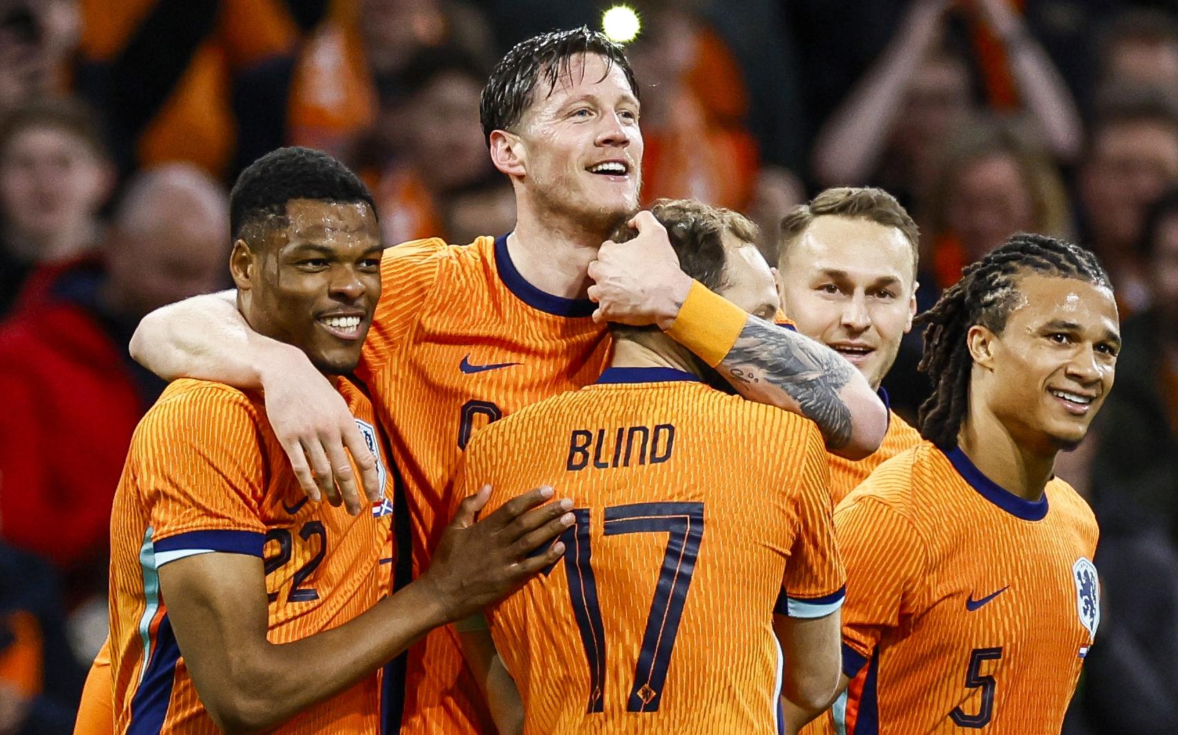Wie zou jij opstellen in het Nederlands elftal? Stel hier jouw Oranje