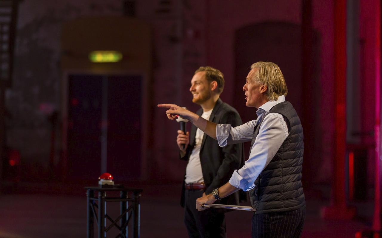 Yeelen Knegtering van Klippa (links) met Jort Kelder tijdens tv-opnamen voor de young business award in januari dit jaar. Yeelen Knegtering van Klippa (links) met Jort Kelder tijdens tv-opnamen voor de young business award in januari dit jaar.