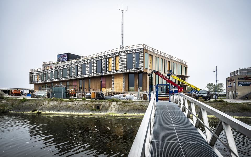 Het Werelderfgoedcentrum Waddenzee in Lauwersoog wordt naar verwachting volgend voorjaar geopend. 