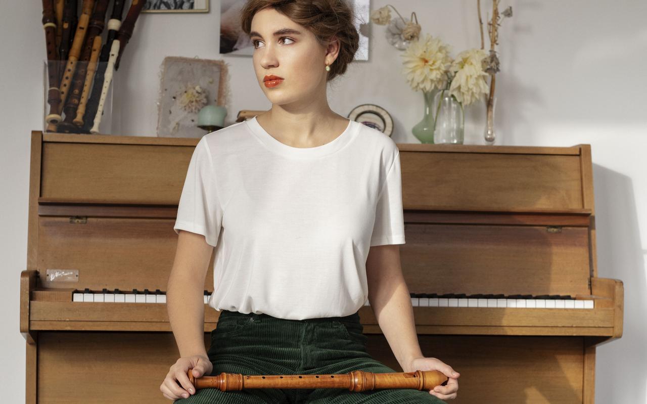 Lucie Horsch speelt op Soundsofmusic zowel blokfluit als piano. Lucie Horsch speelt op Soundsofmusic zowel blokfluit als piano.