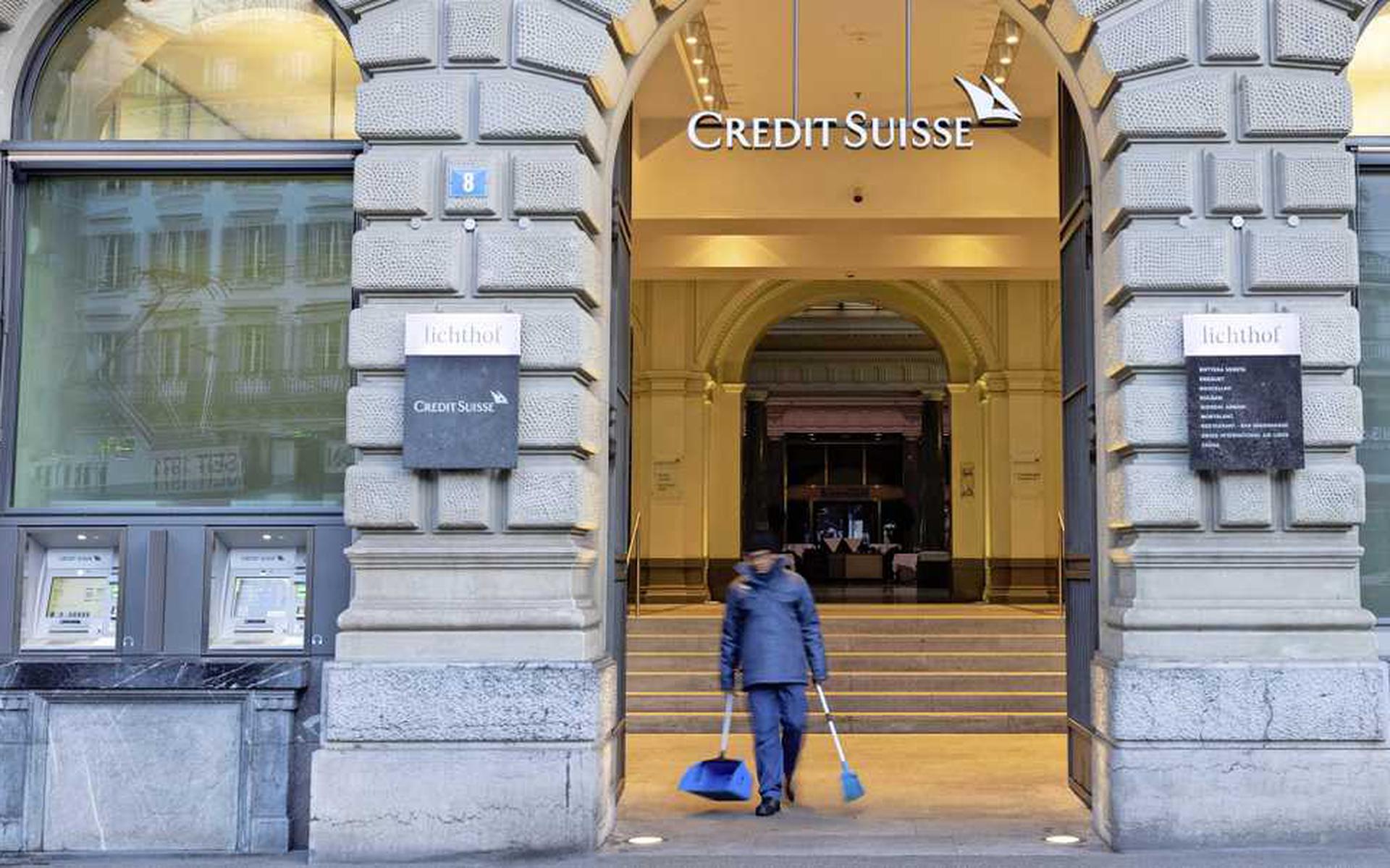 Hoofdkantoor Credit Suisse onder vuur. Foto: Getty Images