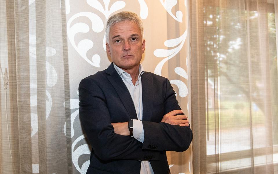Burgemeester Jaap Velema wil snel om tafel met de minister en staatssecretaris.