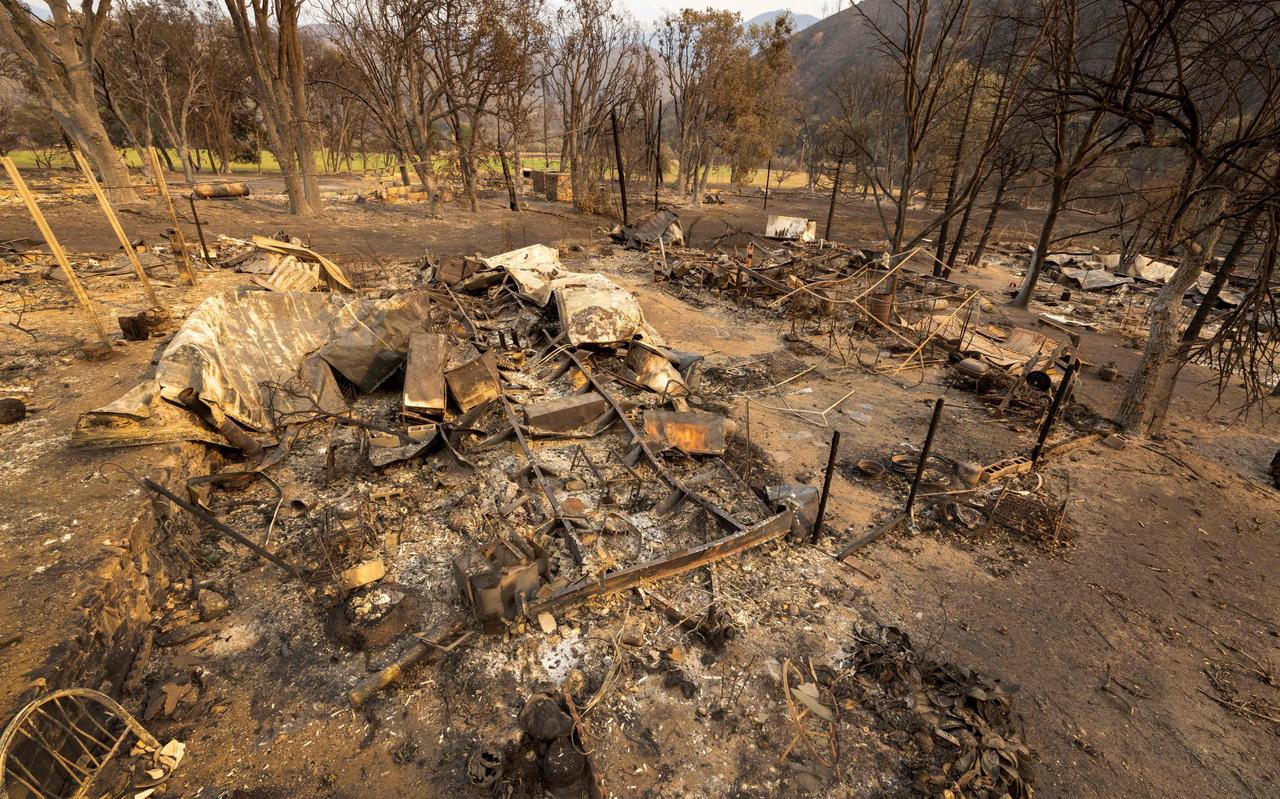 Verbrande trailers in Oak Ridge, Californië, augustus 2022. In de McKinney brand in de Klamath National Forest zijn al meerdere mensen overleden en het wordt de ergste brand van het jaar tot nu toe genoemd. Verbrande trailers in Oak Ridge, Californië, augustus 2022. In de McKinney brand in de Klamath National Forest zijn al meerdere mensen overleden en het wordt de ergste brand van het jaar tot nu toe genoemd.