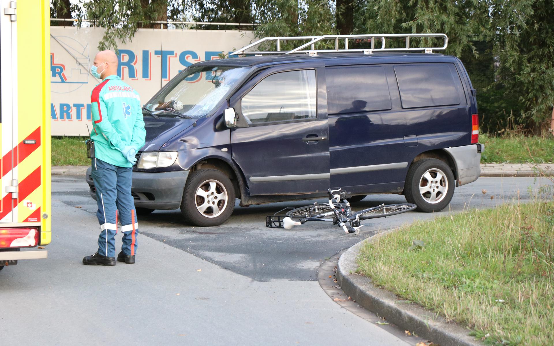 Fietser Raakt Gewond Bij Botsing Met Auto In Groningen - Dagblad Van ...