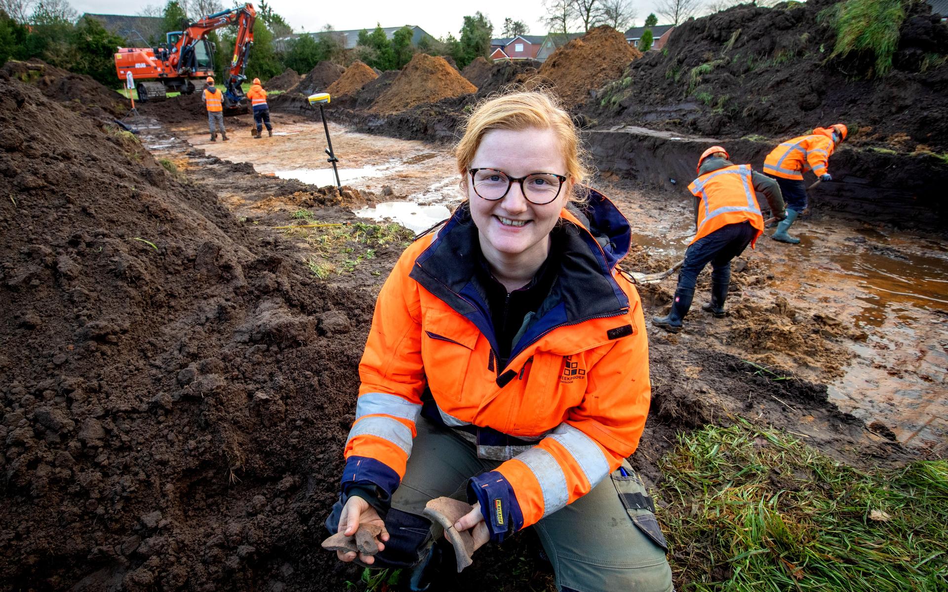 Wat zit er in de grond in Gieten? Romeinse pot en andere vondsten