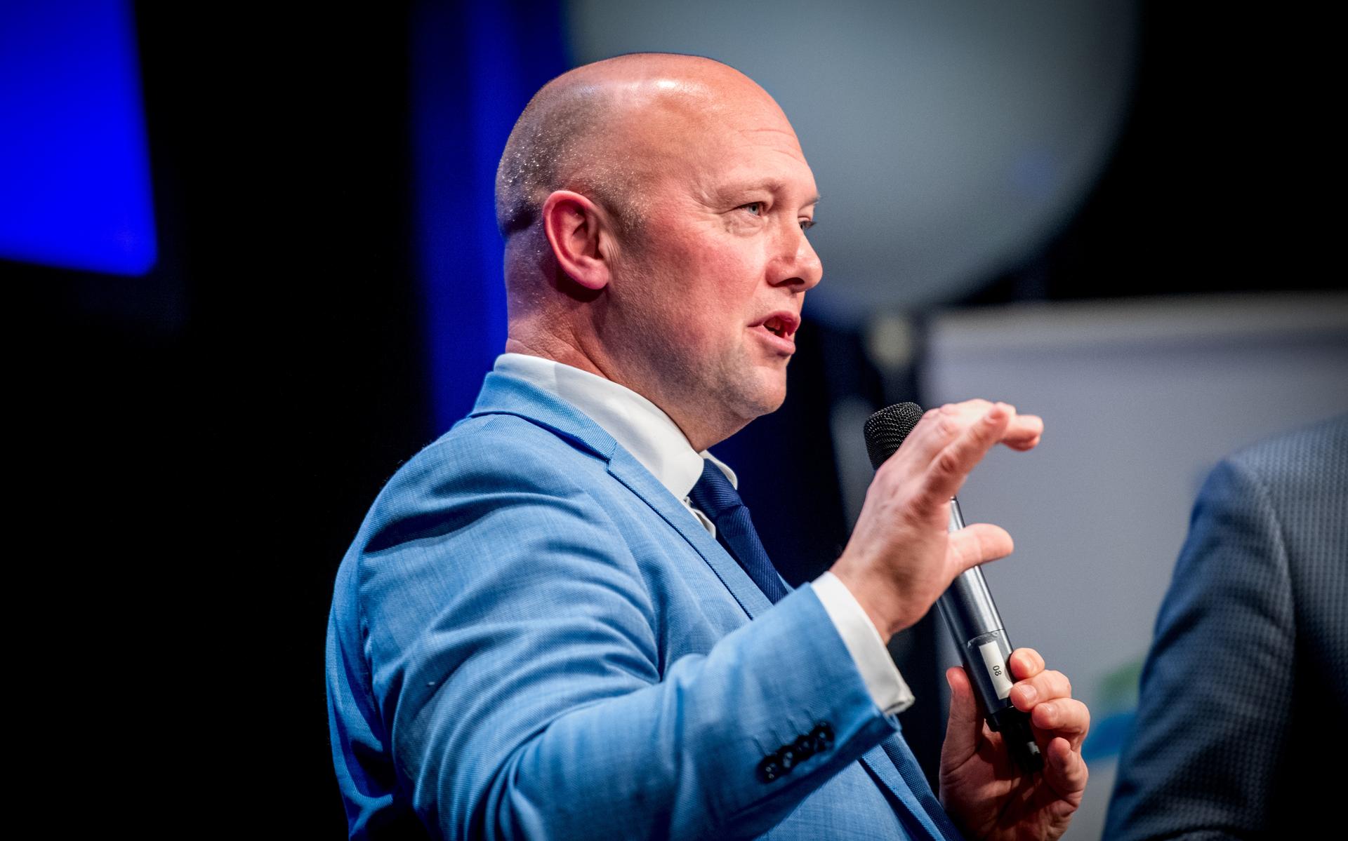 Directeur Ton Schroor van VNO-NCW kijkt met spanning uit naar de persconferentie van het kabinet over nieuwe coronamaatregelen.