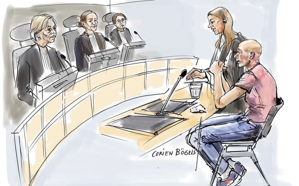 Mark B. met zijn advocaat in de rechtbank.