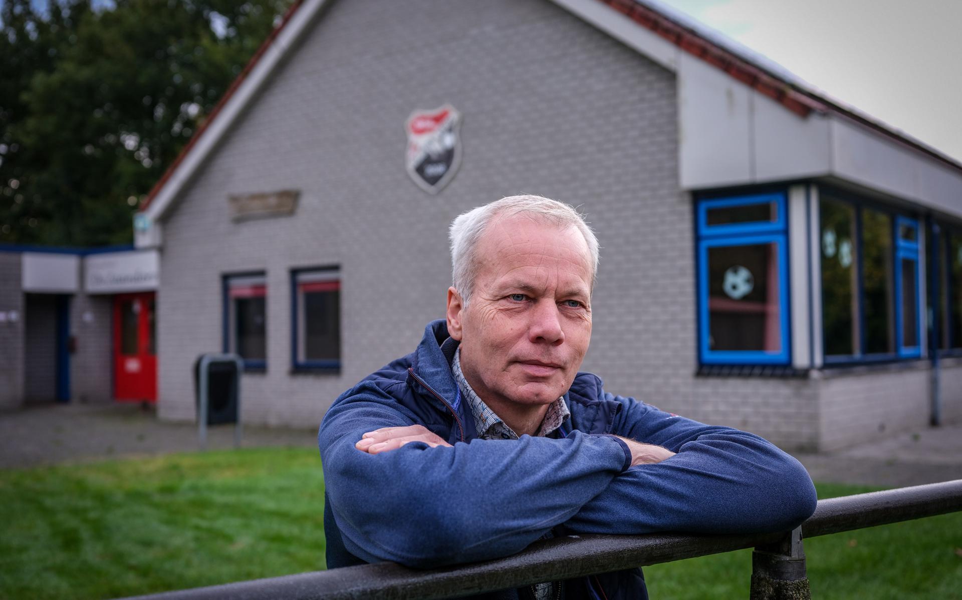 Penningmeester Janjaap Freije van het dorpshuis De Zaandorre in Zuidlaarderveen.