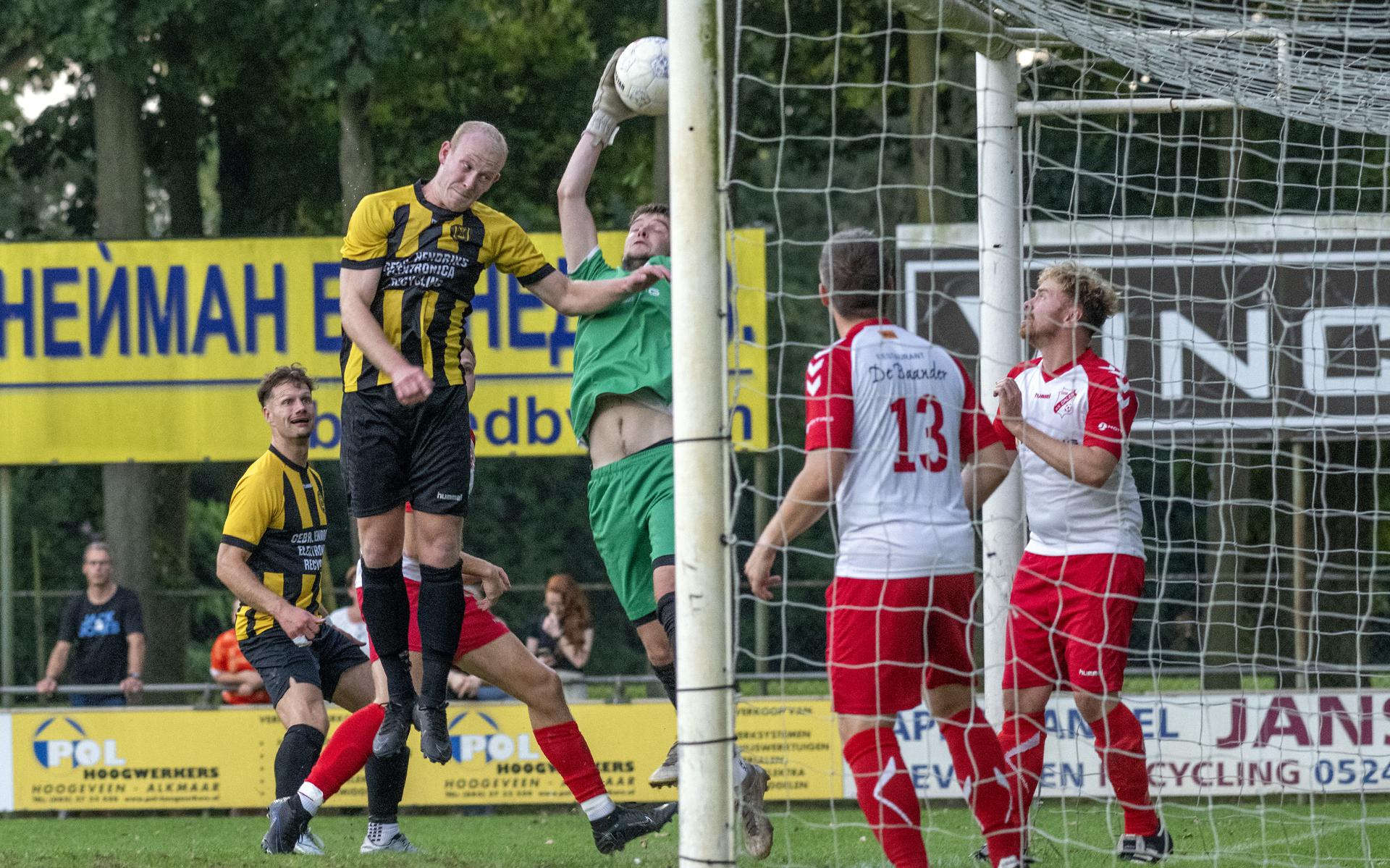 Mike Doldersum trefzeker voor Germanicus in 5-1 bekerwinst op Dalen ...