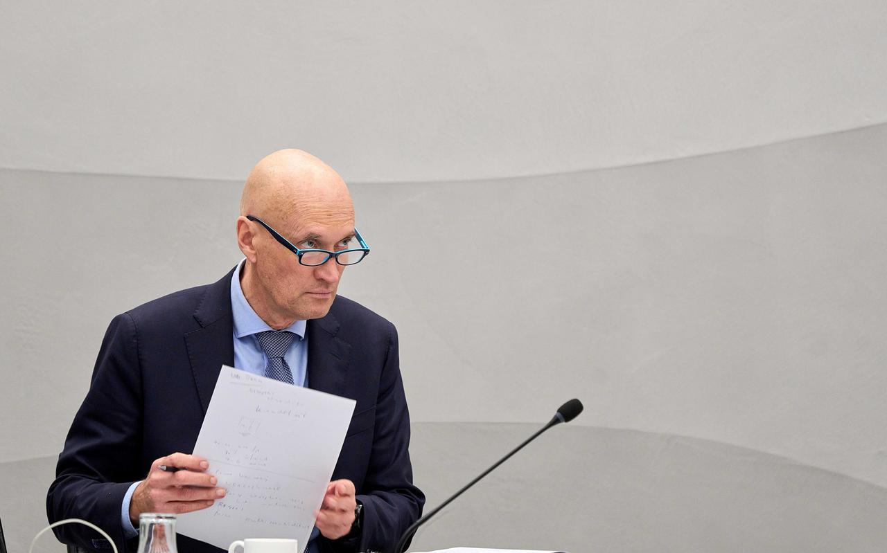 Minister Ernst Kuipers (Volksgezondheid, Welzijn en Sport) tijdens een debat in de Tweede Kamer over acute zorg. 