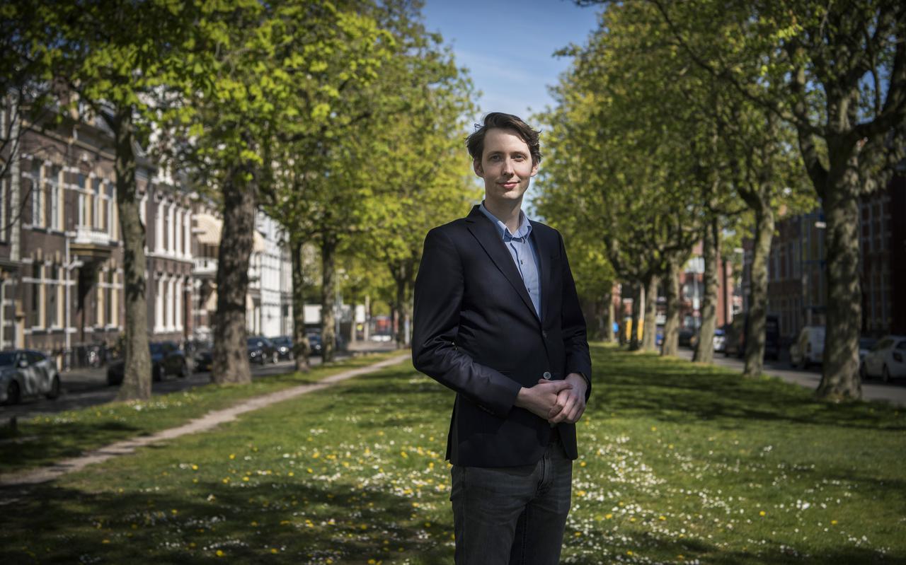 Formateur Mattias Gijsbertsen is bezig met vijf partijen in de gemeente Groningen een nieuw college te smeden. 