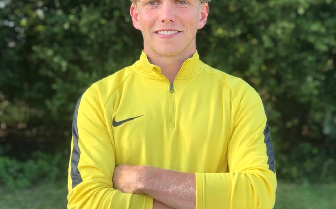 Mark Lubberts, de speler van drenthina met een eigen voetbalschool Mark Lubberts, de speler van drenthina met een eigen voetbalschool
