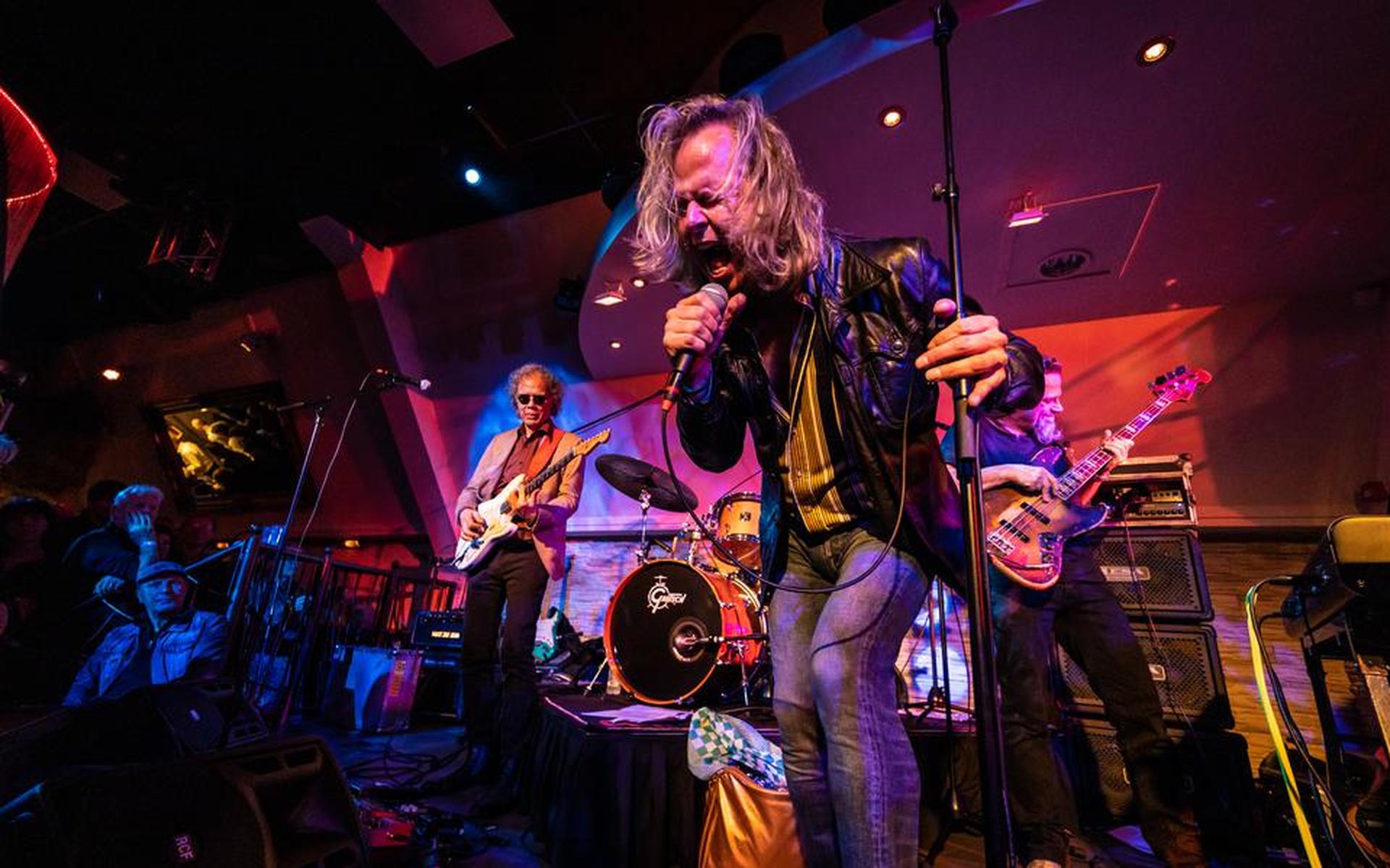 Erwin Java’s Travel Party ft. Erwin Nyhoff tijdens de eerste editie van Let the Sixties Roll.