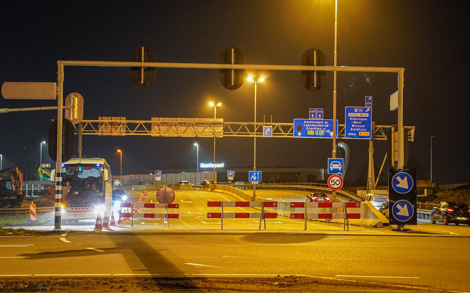 Vroeg Op Pad En Vroeg Op Het Werk: Verkeersdrukte Op Eerste ...