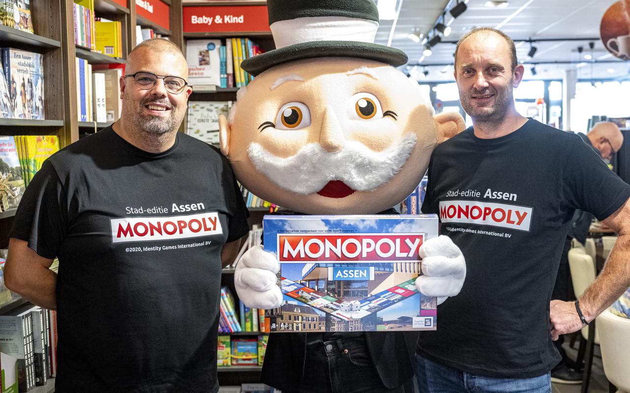 Pim Albronda en Marcel Ellerie hebben Assen van een lokale versie van monopoly voorzien.