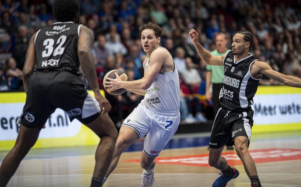 Donar begint de play-offs tegen Basketball Academie Limburg uit Weert.