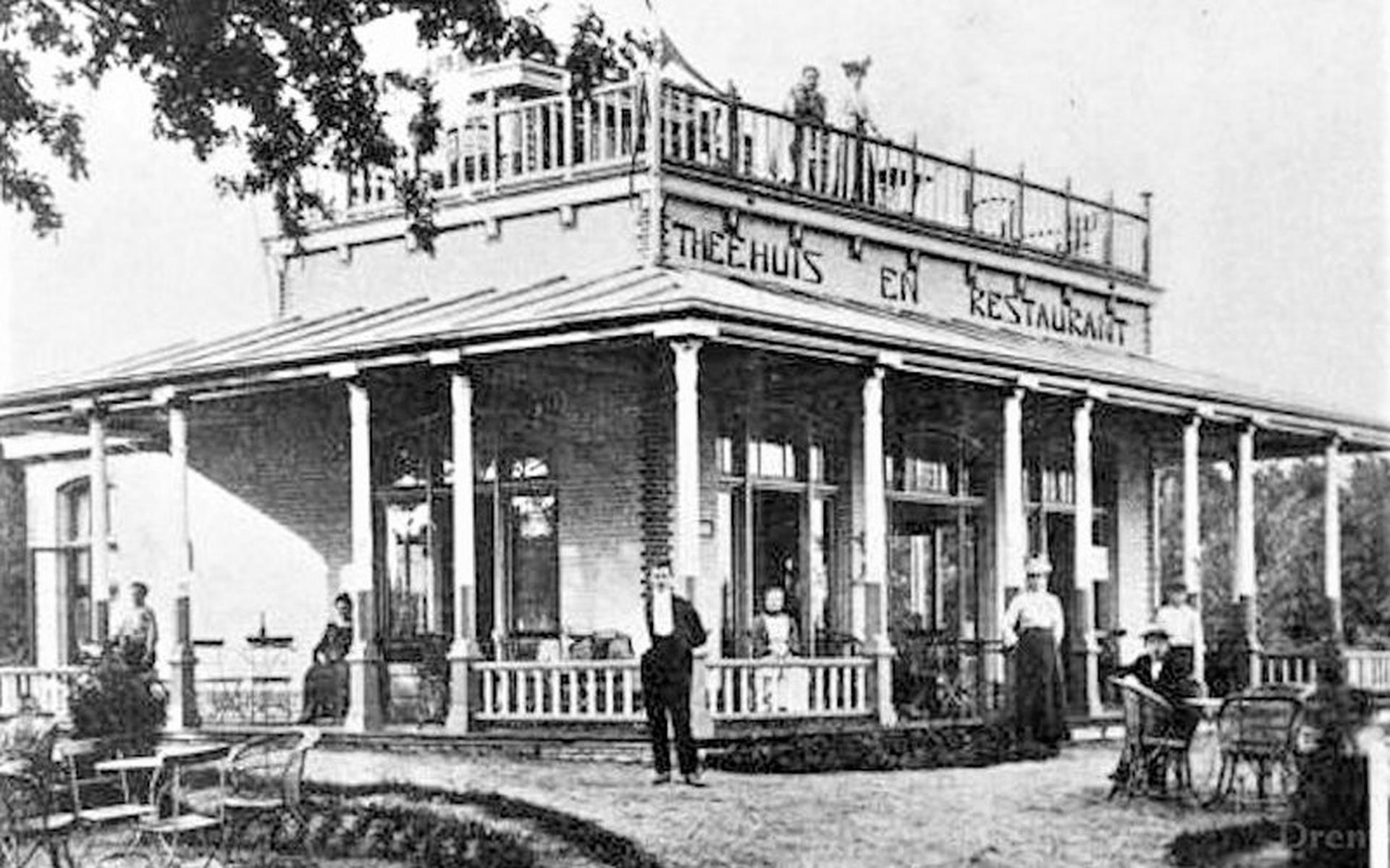 Verdwenen Drentse gebouwen aflevering 20 (slot): café en vakantiehotel De Klok in Paterswolde - Dagb