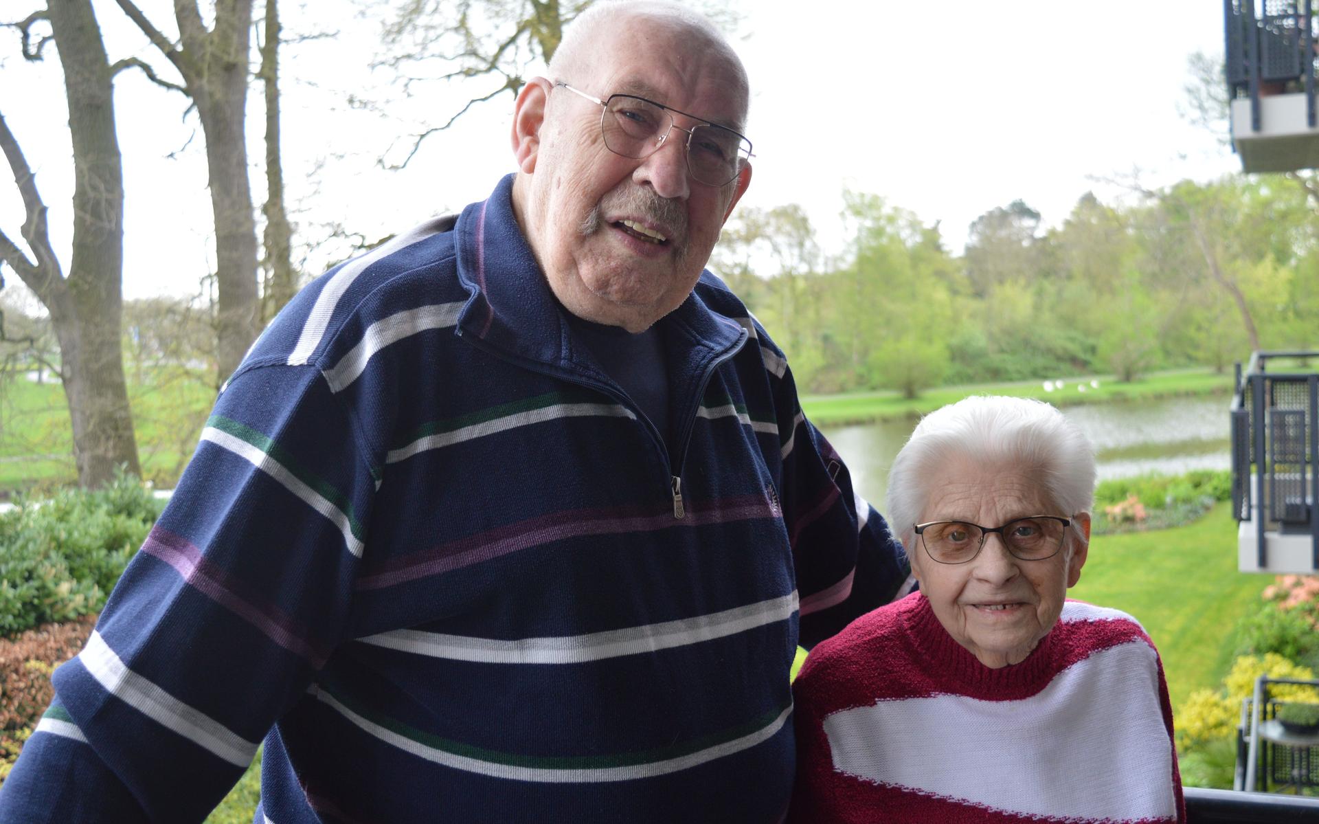 Hans (81) en Jannie (81) uit Coevorden zijn 60 jaar getrouwd. 'Bij garage Van Berkum kregen we voor 