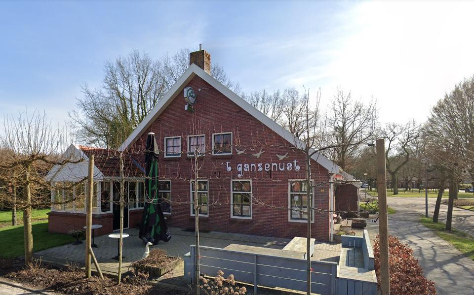Buurthuis ‘t Ganzenust in Vriescheloo blijft voorlopig open.