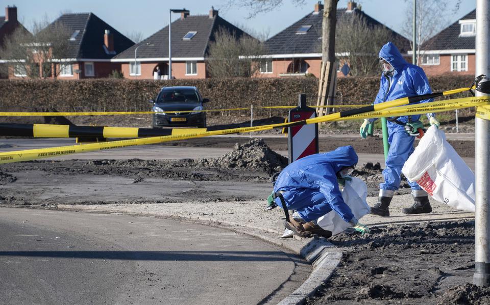 In februari 2019 werd in de buurt van het station van Delfzijl asbest gedumpt. Er is volgens het OM te weinig bewijs dat verdachte Jan H. hiermee te maken zou hebben.