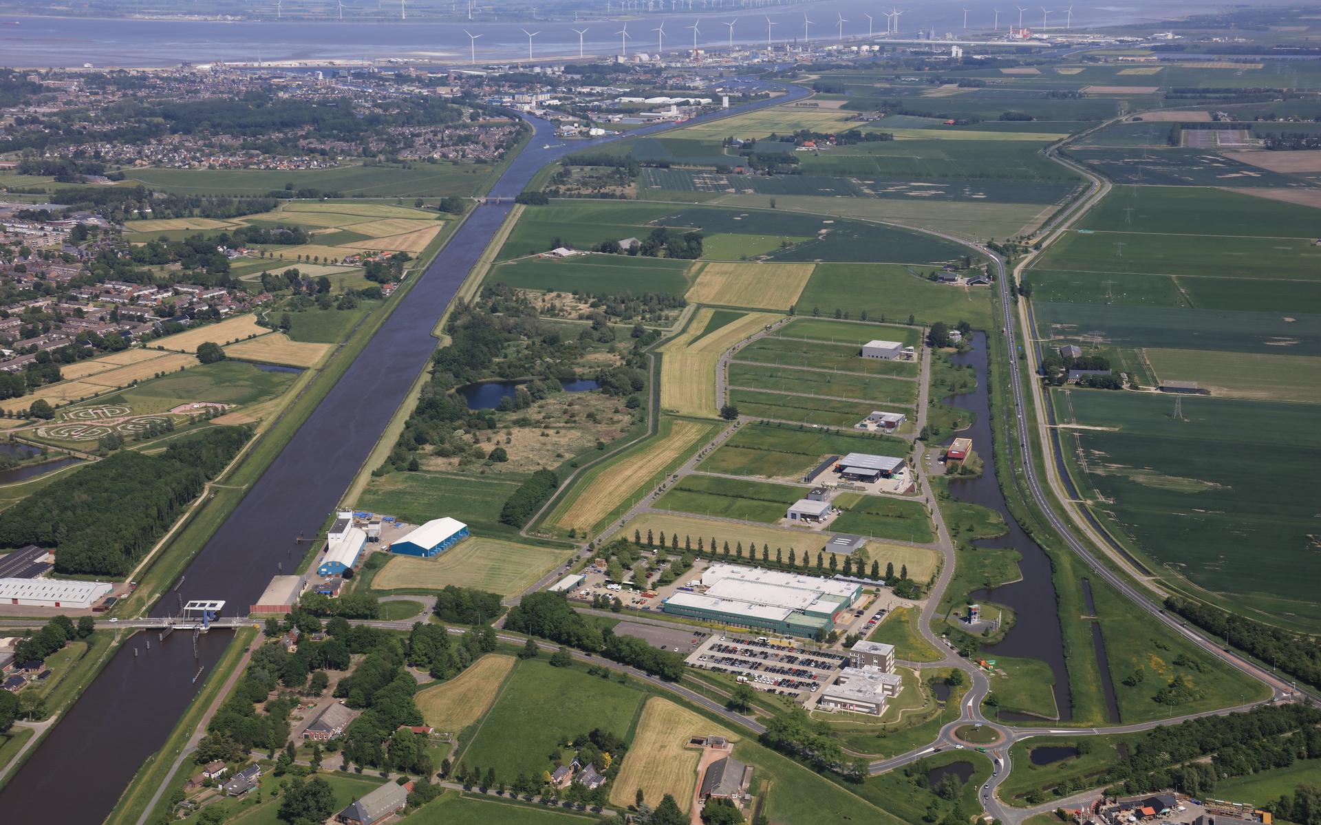 Het datacenter komt in de buurt van de Eelwerderbrug op Bedrijvenpark Fivelpoort. Foto: Groningen Seaports