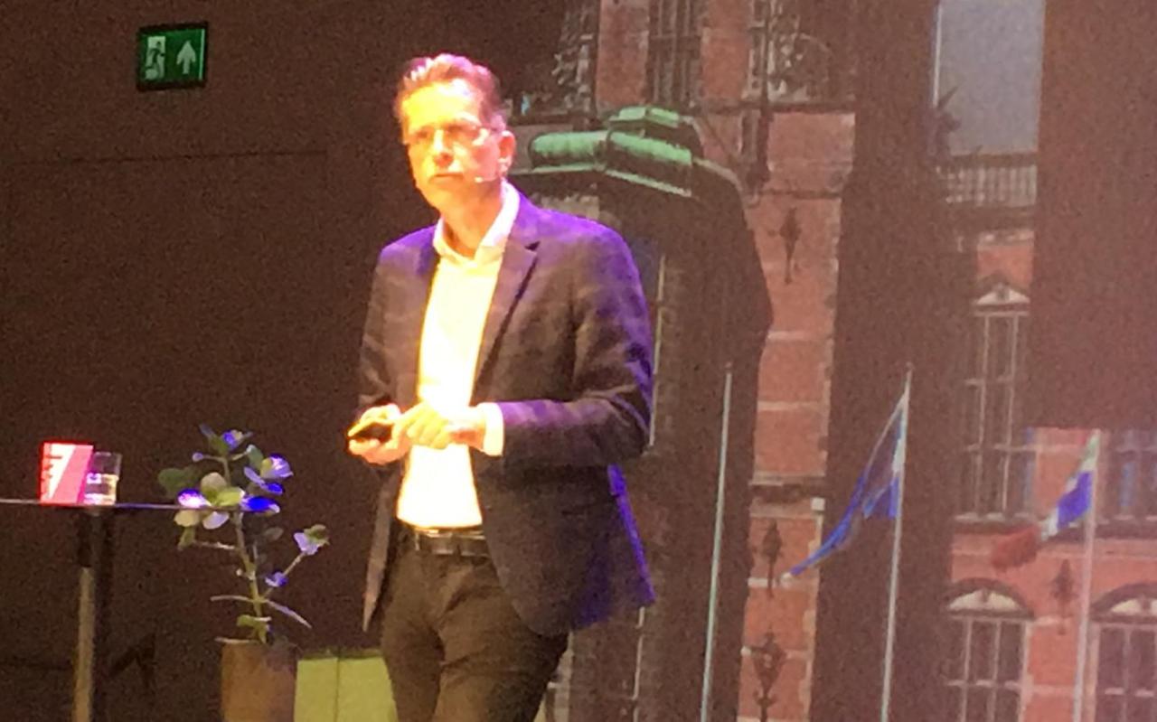 Harry Garretsen bij het Prinsjesdagdiner in het Groninger Forum. Harry Garretsen bij het Prinsjesdagdiner in het Groninger Forum.