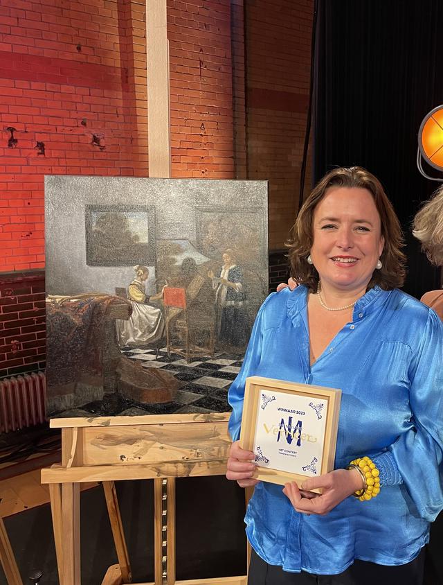 Carolien van Olphen na de prijsuitreiking van het programma 'De Nieuwe Vermeer'. 