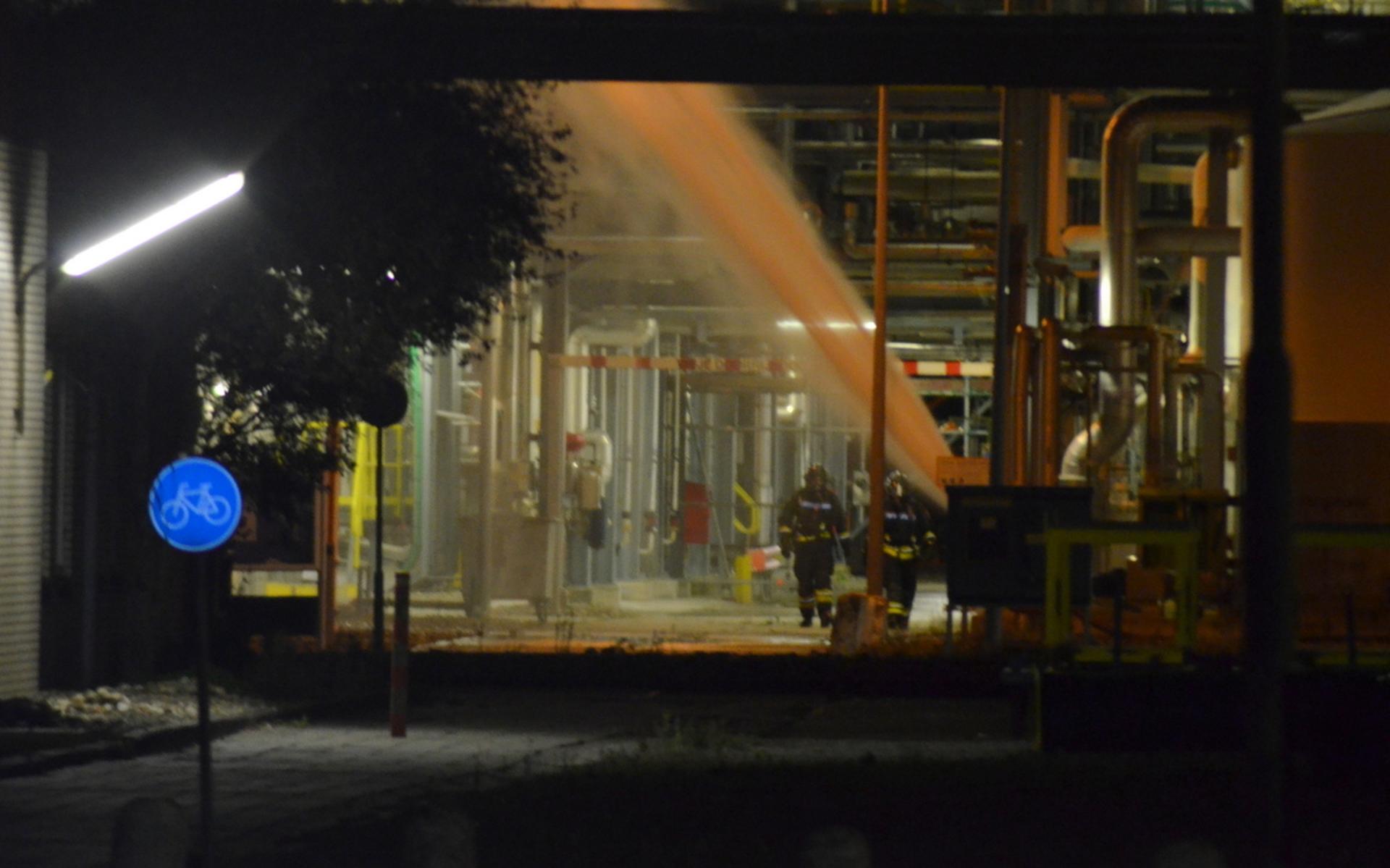Lekkage chemische stoffen bij AkzoNobel in Farmsum - Dagblad van het Noorden - Dagblad van het Noord