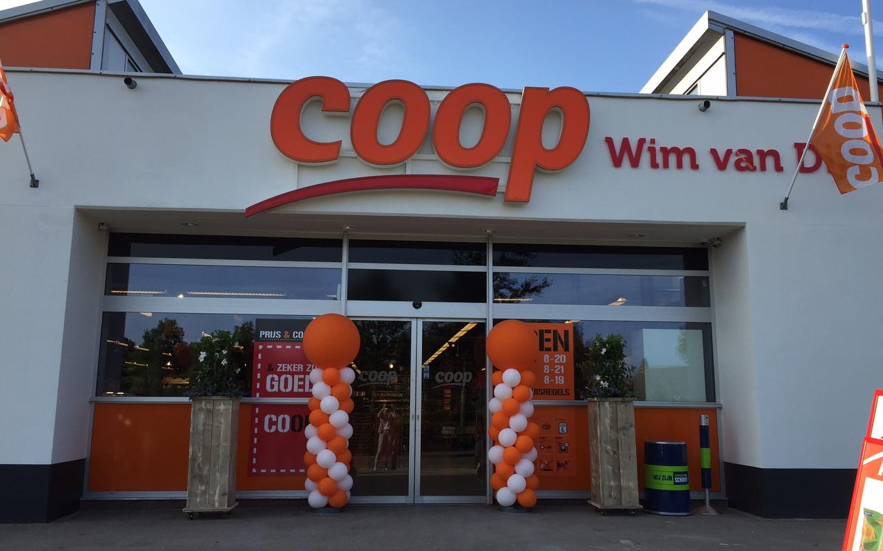 De medewerker van de supermarkt is ontslagen en vrijdag veroordeeld voor verduistering van 20.000 euro aan boodschappen. De medewerker van de supermarkt is ontslagen en vrijdag veroordeeld voor verduistering van 20.000 euro aan boodschappen.