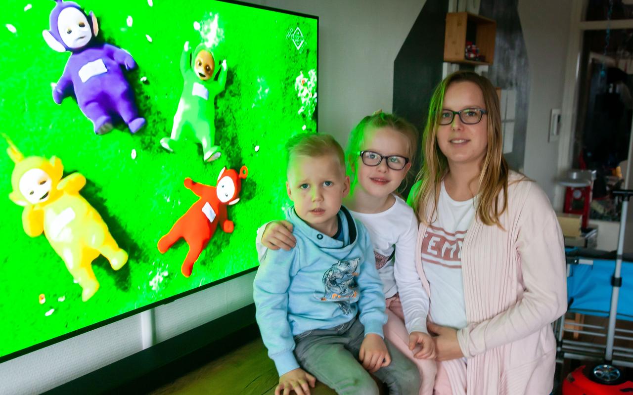Leandra de Jonge met haar twee kinderen Ceylin en Collin. Leandra de Jonge met haar twee kinderen Ceylin en Collin.