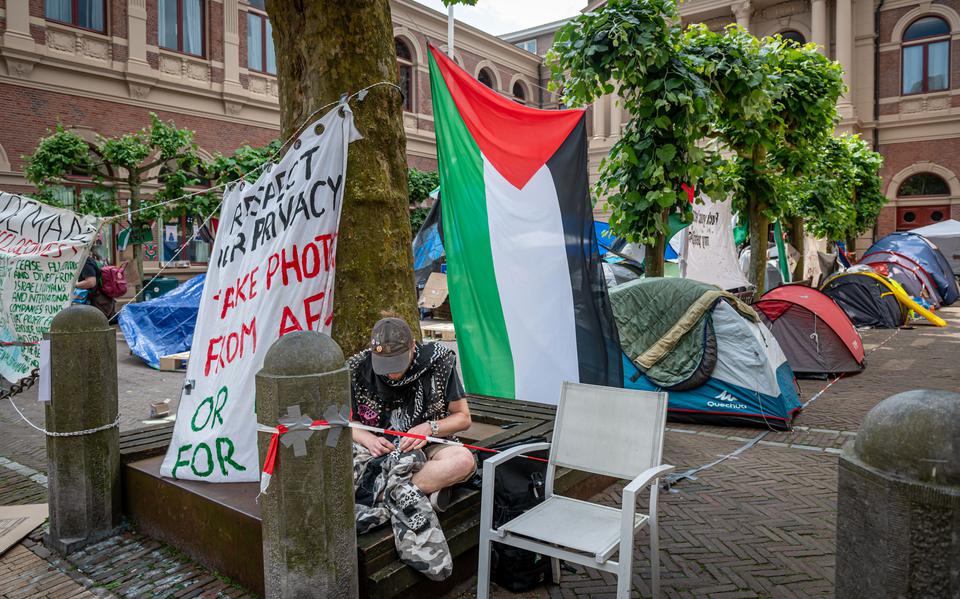 Het Harmonieplein is al een week het domein van pro-Palestinademonstranten.