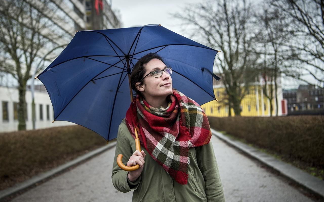 Sociaal geograaf Sanne Visser: ,,Er wordt snel over arme mensen in Nederland gezegd dat ze dik, lui en ongezond zijn, dat ze niks willen. Dat is niet waar.’’ Sociaal geograaf Sanne Visser: ,,Er wordt snel over arme mensen in Nederland gezegd dat ze dik, lui en ongezond zijn, dat ze niks willen. Dat is niet waar.’’
