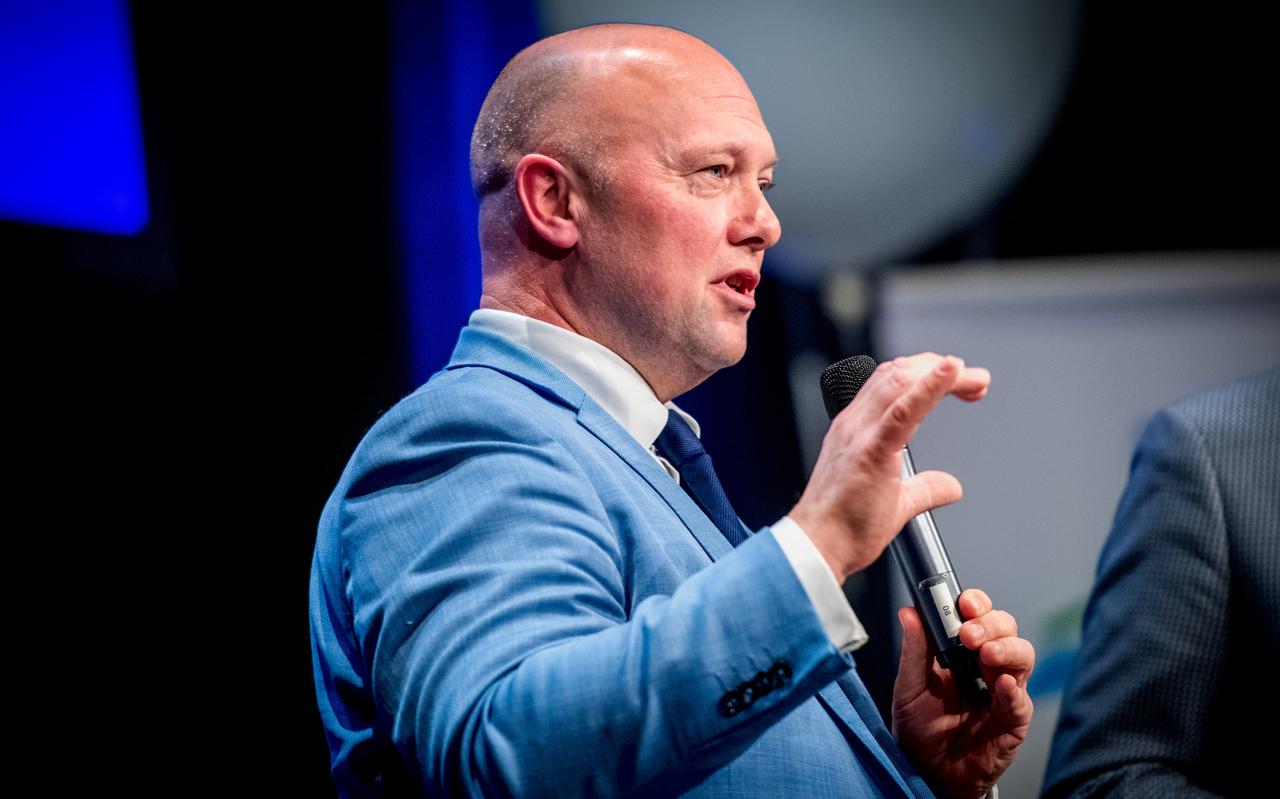 Ton Schroor van VNO-NCW Noord wil dat er snel een uitgewerkt plan voor de Lelylijn ligt. Anders heeft het Noorden straks het nakijken bij het Nationaal Groeifonds. Ton Schroor van VNO-NCW Noord wil dat er snel een uitgewerkt plan voor de Lelylijn ligt. Anders heeft het Noorden straks het nakijken bij het Nationaal Groeifonds.