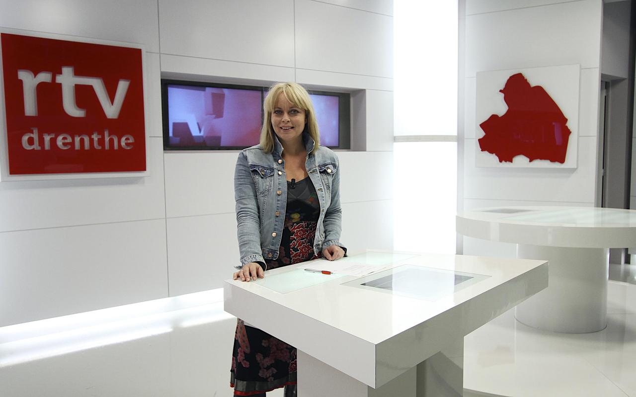Judith Regendorp van RTV Drenthe. De omroep heeft grote moeite om geld te vinden voor de ondertiteling van de nieuwsprogramma's.