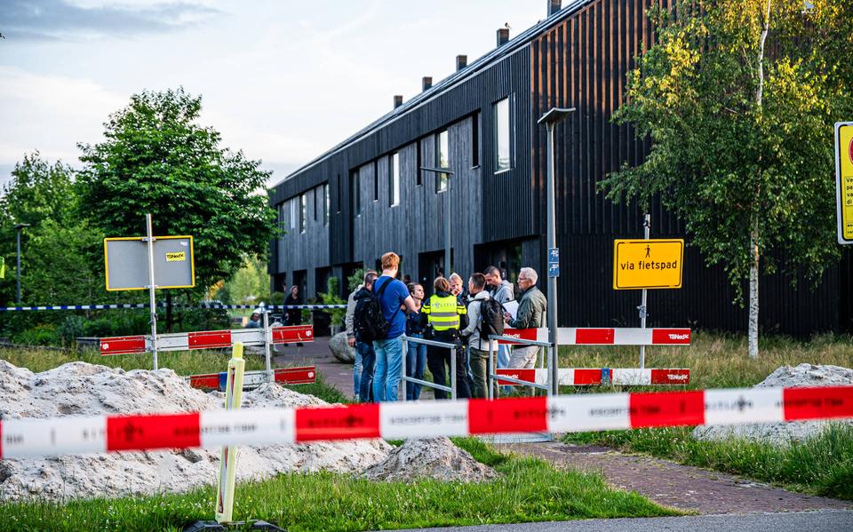 Meerstad geschokt na aanhouding van tienermeisje voor moord op haar ouders  - Dagblad van het Noorden