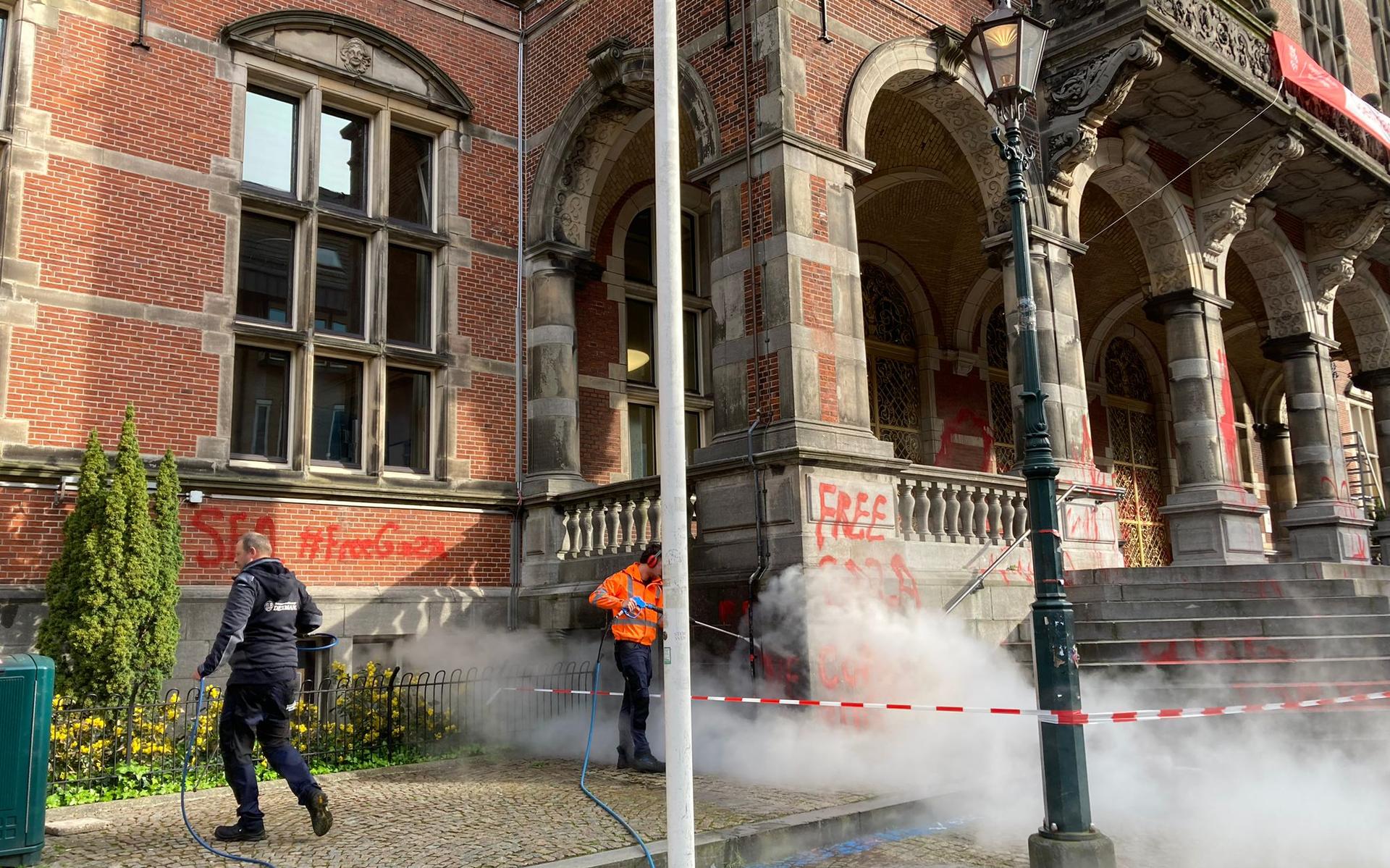 Tientallen beveiligingsmaatregelen voor wetenschappers en stafleden van  universiteiten. Vooral vrouwen en jonge onderzoekers kwetsbaar - Dagblad  van het Noorden