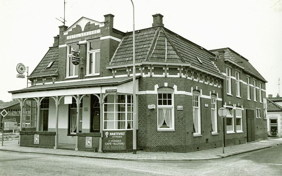 Hotel De Marne in Wehe-Den Hoorn in vroeger tijden.