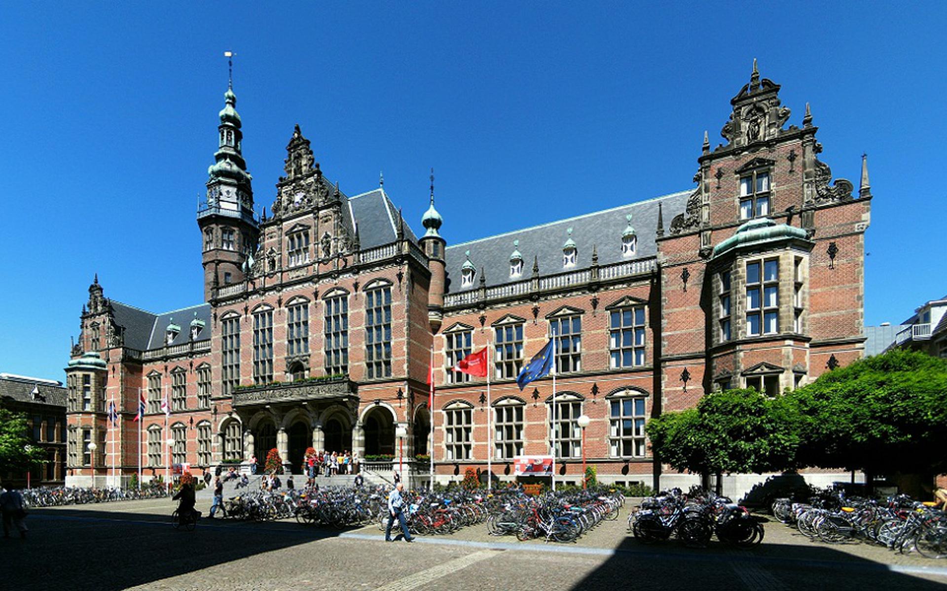 Academiegebouw van de Rijksuniversiteit Groningen. FOTO ARCHIEF DVHN