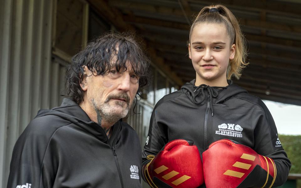 Amy-Sophie de Jonge en haar trainer Geert de Jonge, zelf vroeger ook een verdienstelijk bokser.