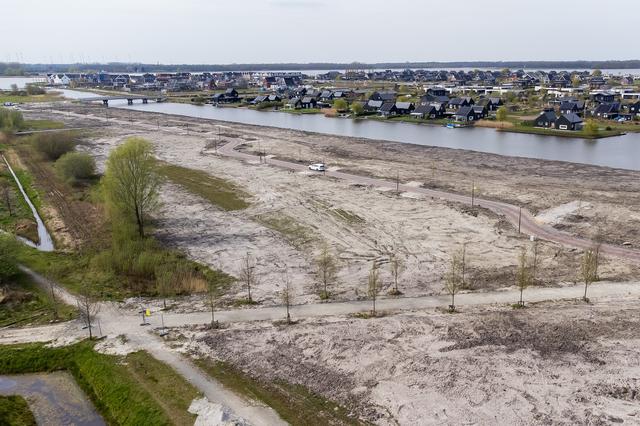Start van nieuwe woonwijk in Het Park. Gedeputeerde Pascal Roemers over Blauwestad: ‘Het wordt groen