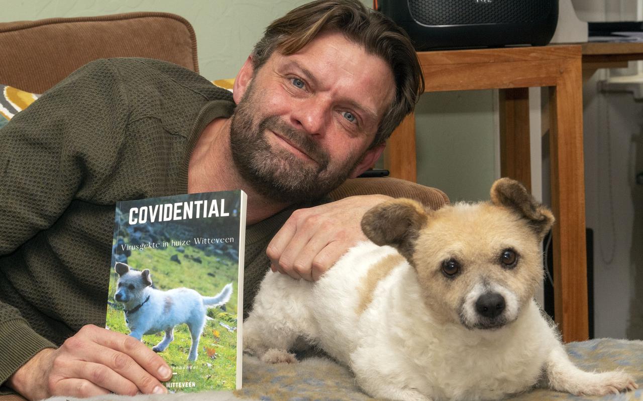 Ronald Witteveen uit Emmen bracht zijn eerste verhalenbundel uit. Een glansrol is hierin weggelegd voor zijn hond Fido.