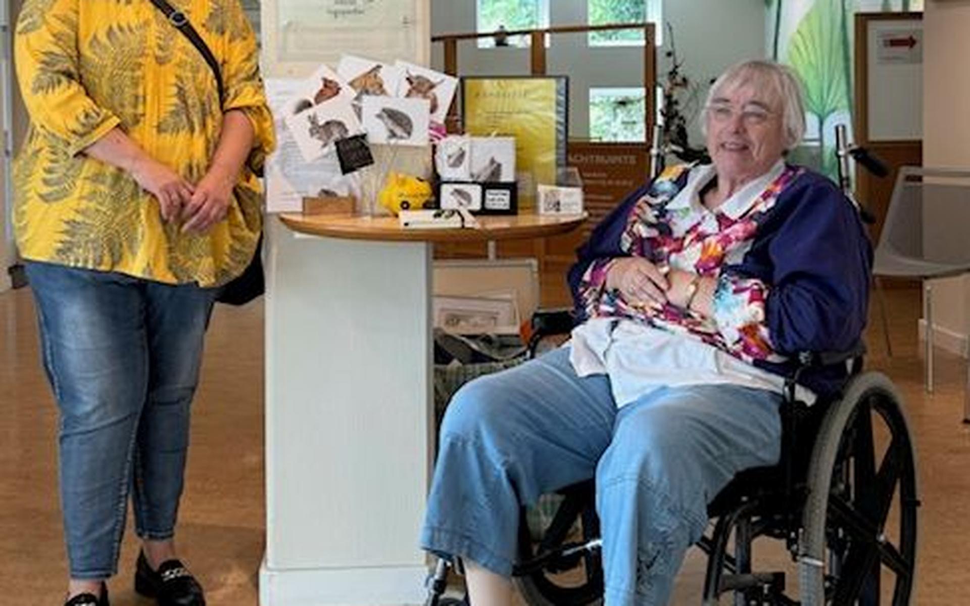 Moeder en dochter exposeren hun aquarellen in het Gezondheidscentrum Oosterhesselen