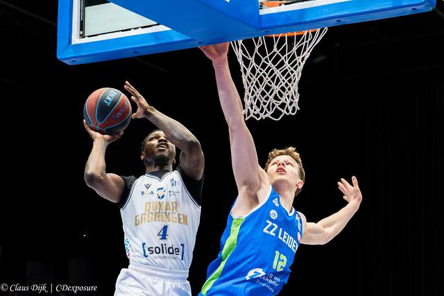 Donar vecht zich in rare wedstrijd met ‘krijger’ Malik Miller langs ZZ Leiden. ‘We zijn een echte br