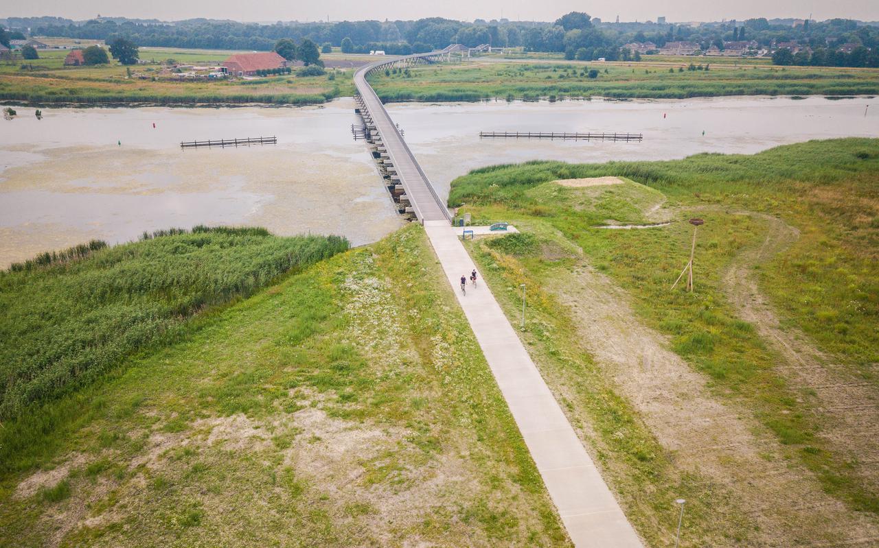 Vanaf de Pieter Smitbrug wordt een nieuw pad richting het Winschoter stadscentrum aangelegd.