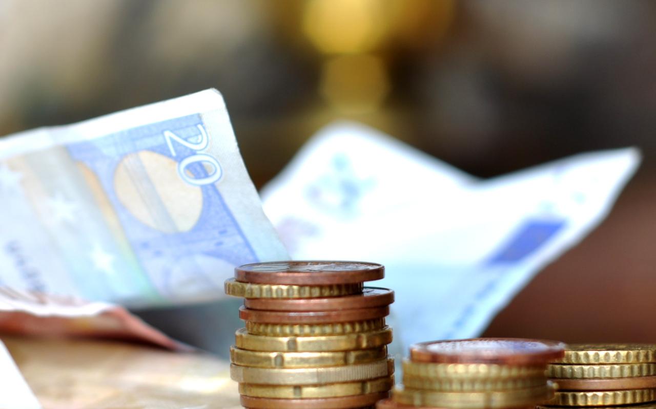 De provincie Groningen heeft het huishoudboekje voor 2022 op orde, maar zet zich schrap voor krappere tijden. De provincie Groningen heeft het huishoudboekje voor 2022 op orde, maar zet zich schrap voor krappere tijden.